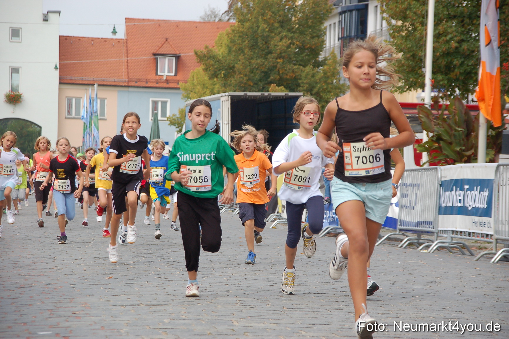 0122 Stadtlauf Neumarkt Bambinilaeufe 200909